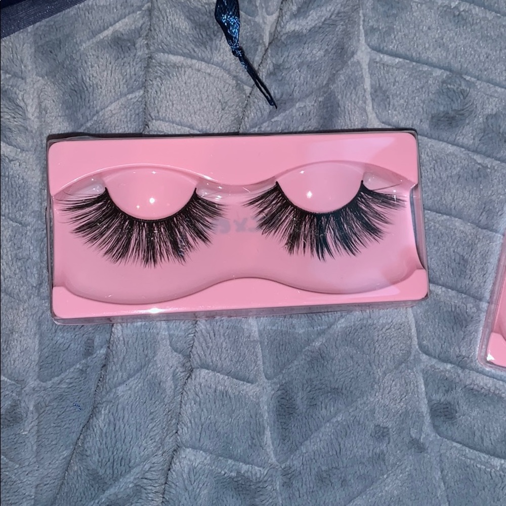 💜HP⭐️VIXEN mink💅🏾eyelashes - Picture 7 of 8